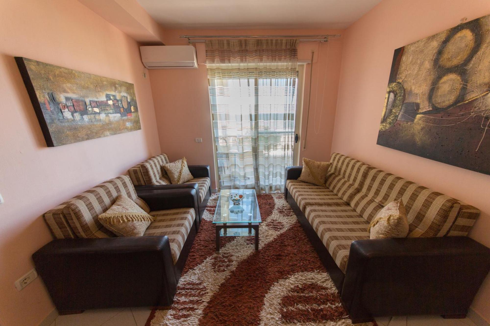 Apartments Qerret غوليم المظهر الخارجي الصورة